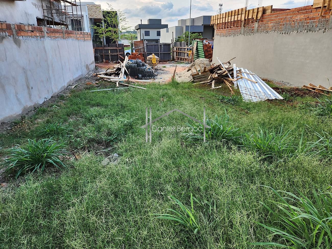 Lote em Condomnio Ribeiro Preto  Vivendas da Mata  Vivendas da Mata - Portal Aroeira