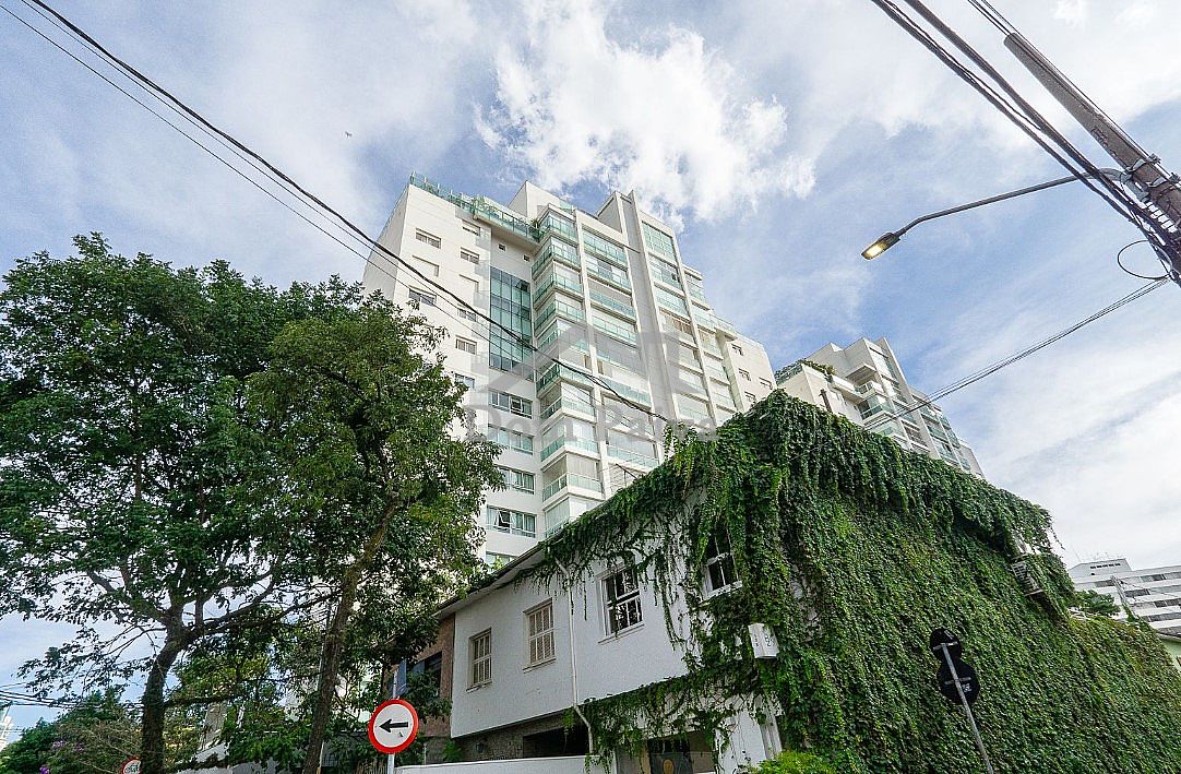 Tokyo Tower, apartamentos, coberturas e apartamentos garden  - Club  House Petrópolis