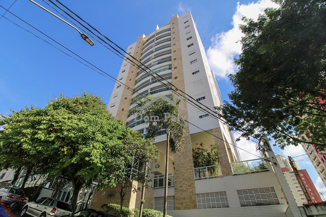 Casa com 3 quartos na Rua Professor João da Costa Viana, 393