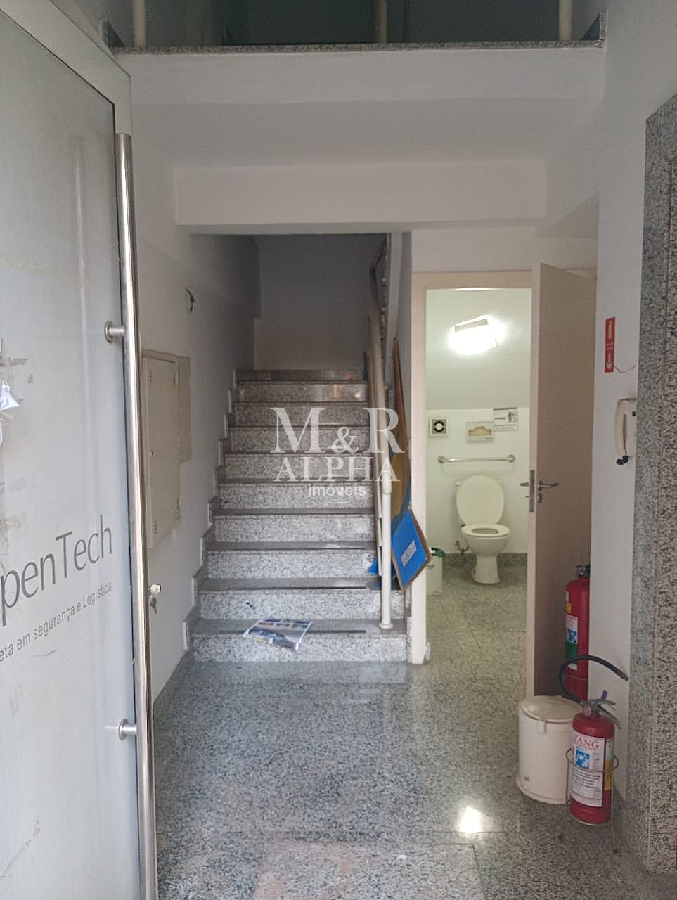 Pr�dio inteiro&nbsp;Santana de Parna�ba &nbsp;Alphaville &nbsp;Centro de Apoio II